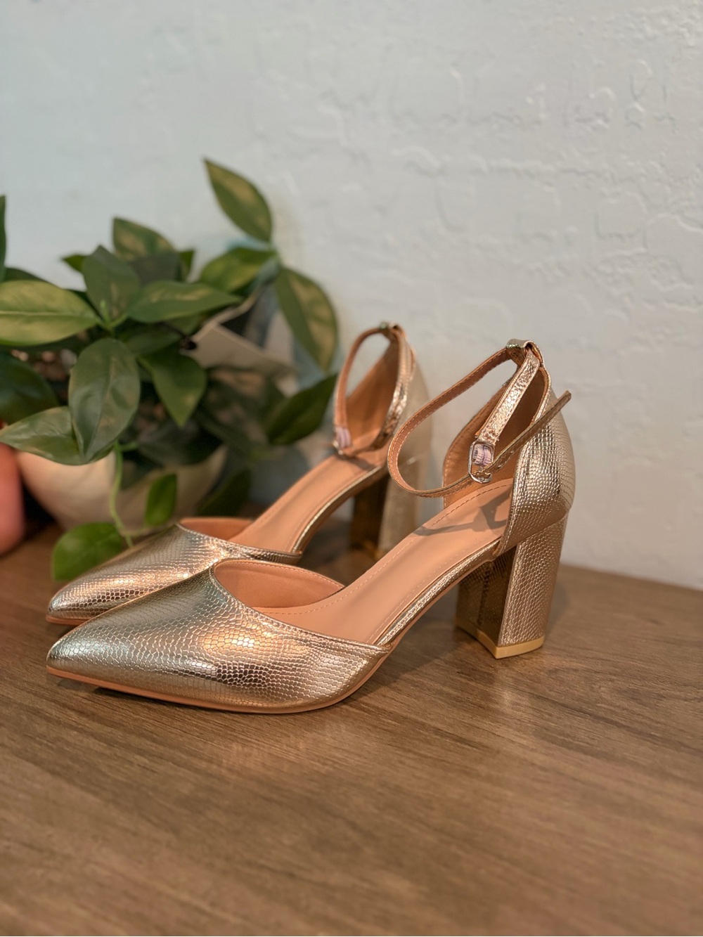 ***BRAND NEW*** Women's Metallic Ankle-Strap Block Heel Pumps - Gold